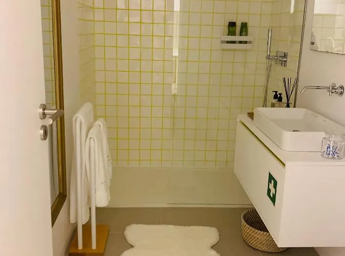 Apartment Garden's *